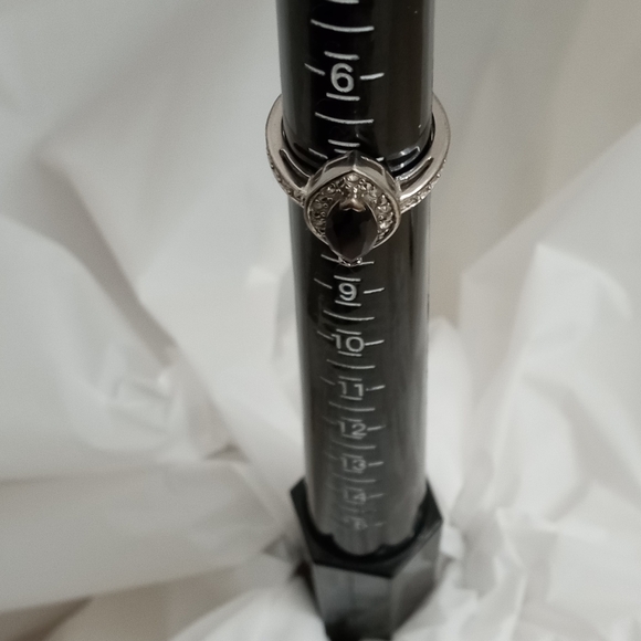 Nevada Sliver Vintage Burmese Marquise Garnet & Diamond Ring - Size: 7 - 7.5 - Picture 15 of 16